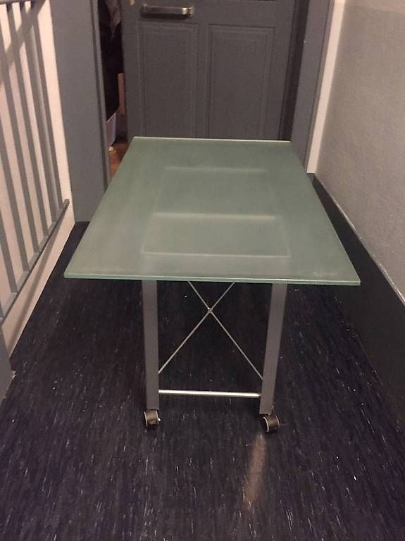 Tavoli: Table basse avec verre opaque triple épaisseur – Usato da Genève venduto da sbo_ks28 2
