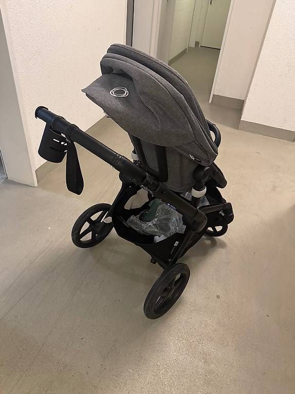 Bugaboo Carrozzine: Bugaboo Fox 5 Kinderwagen, Top Zustand – Usato da Dübendorf venduto da nik_yh8r 1