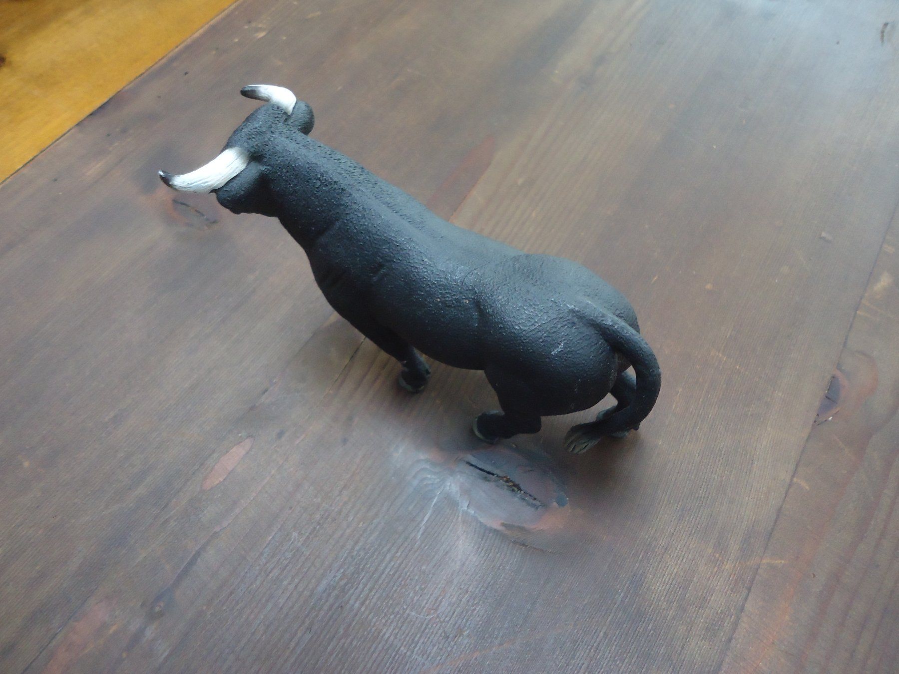 Giocattoli: Figurine de taureau – Usato da Vessy venduto da mafabe 1