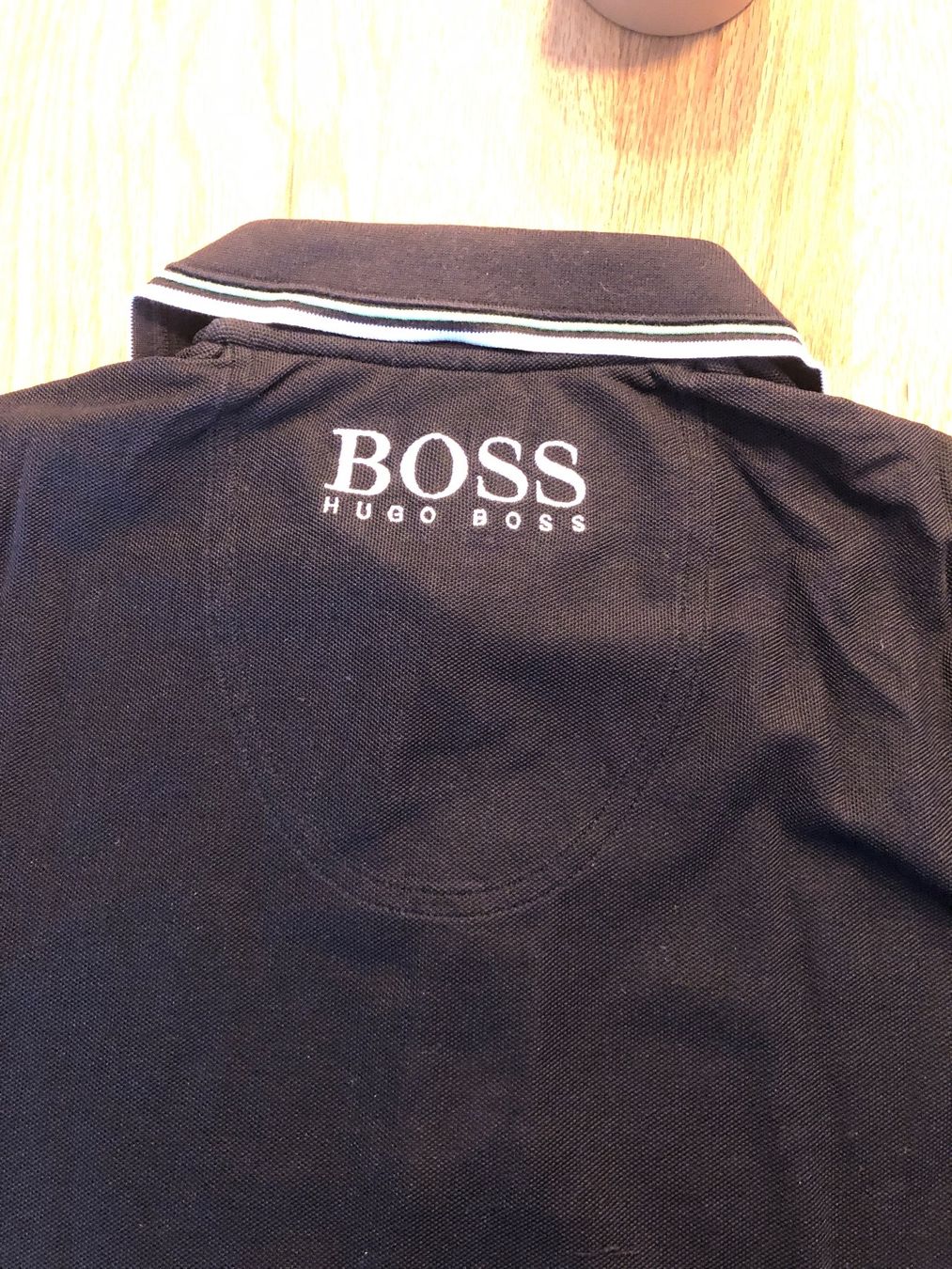 Hugo Boss Polo-Shirts: Hugo Boss Polo Shirt – Gebraucht aus Safenwil von Johnwick1986 1