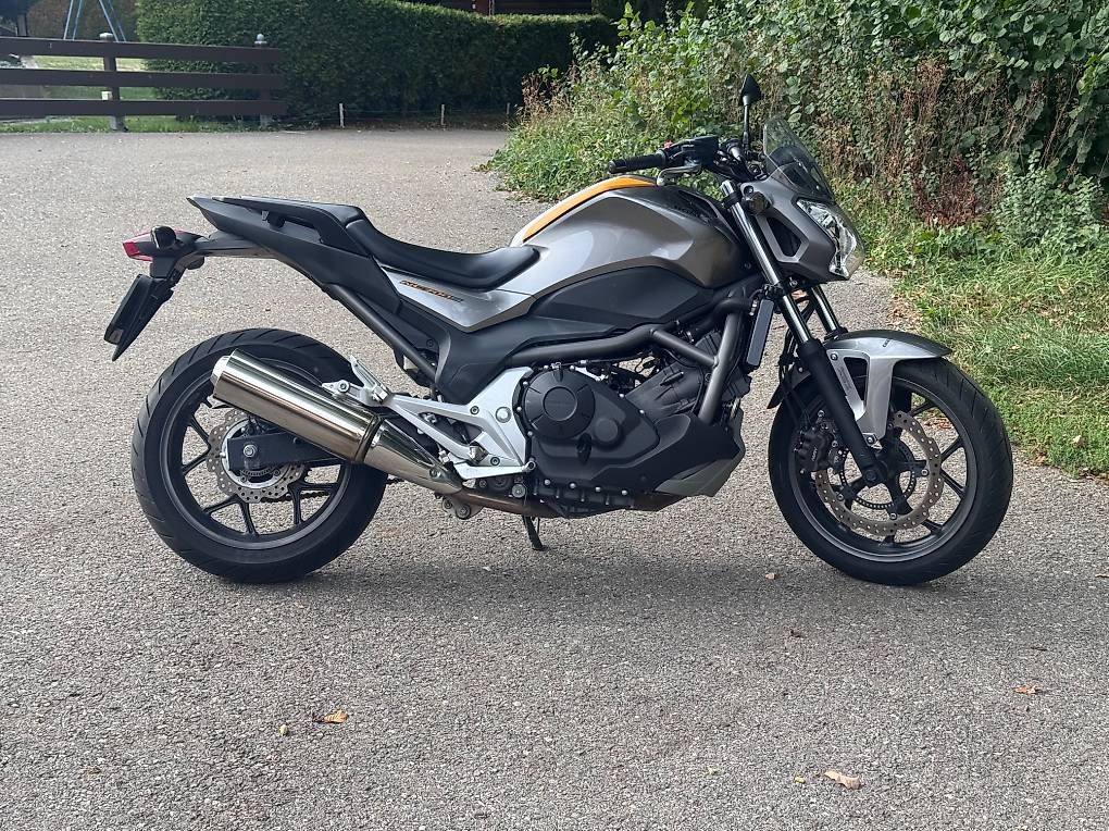 Strada: HONDA NC700 S 35KW  – Usato da Ependes FR venduto da RondTangentiel 1