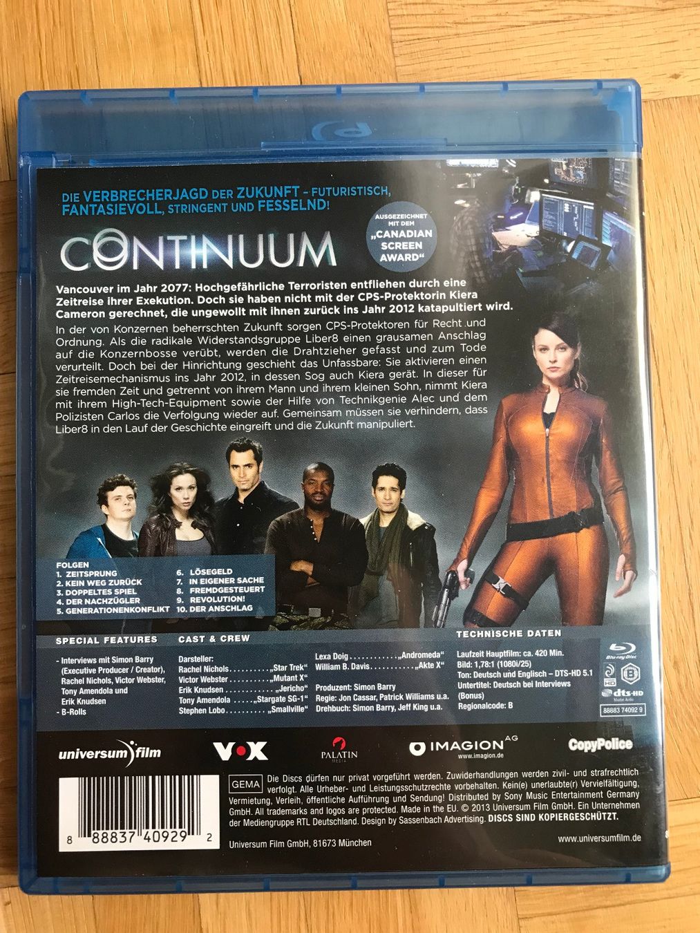 Tutti i DVDs: Continuum - Staffel 1 - Blu-ray – Nuovo (secondo la descrizione) da Zürich venduto da Malcom 2