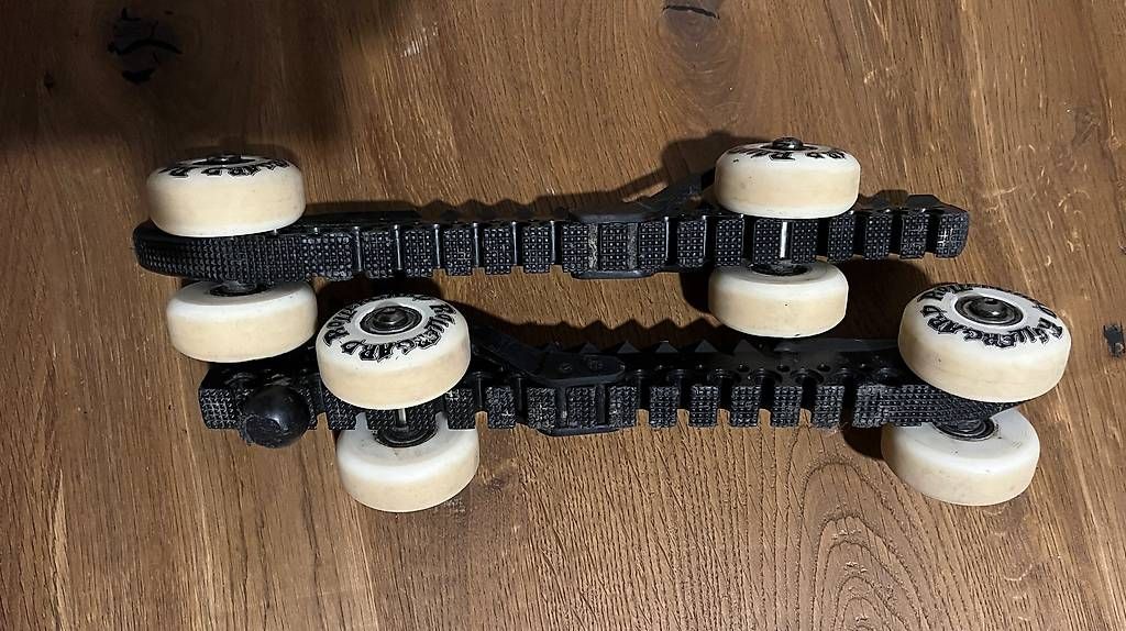 Schlittschuhe: Rollergard Schlittschuhschoner mit Rollen – Gebraucht aus Mühlethurnen von JackyCindy 2
