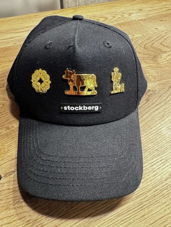 Stockberg Appenzell Kuh Cap - premium - schwarz