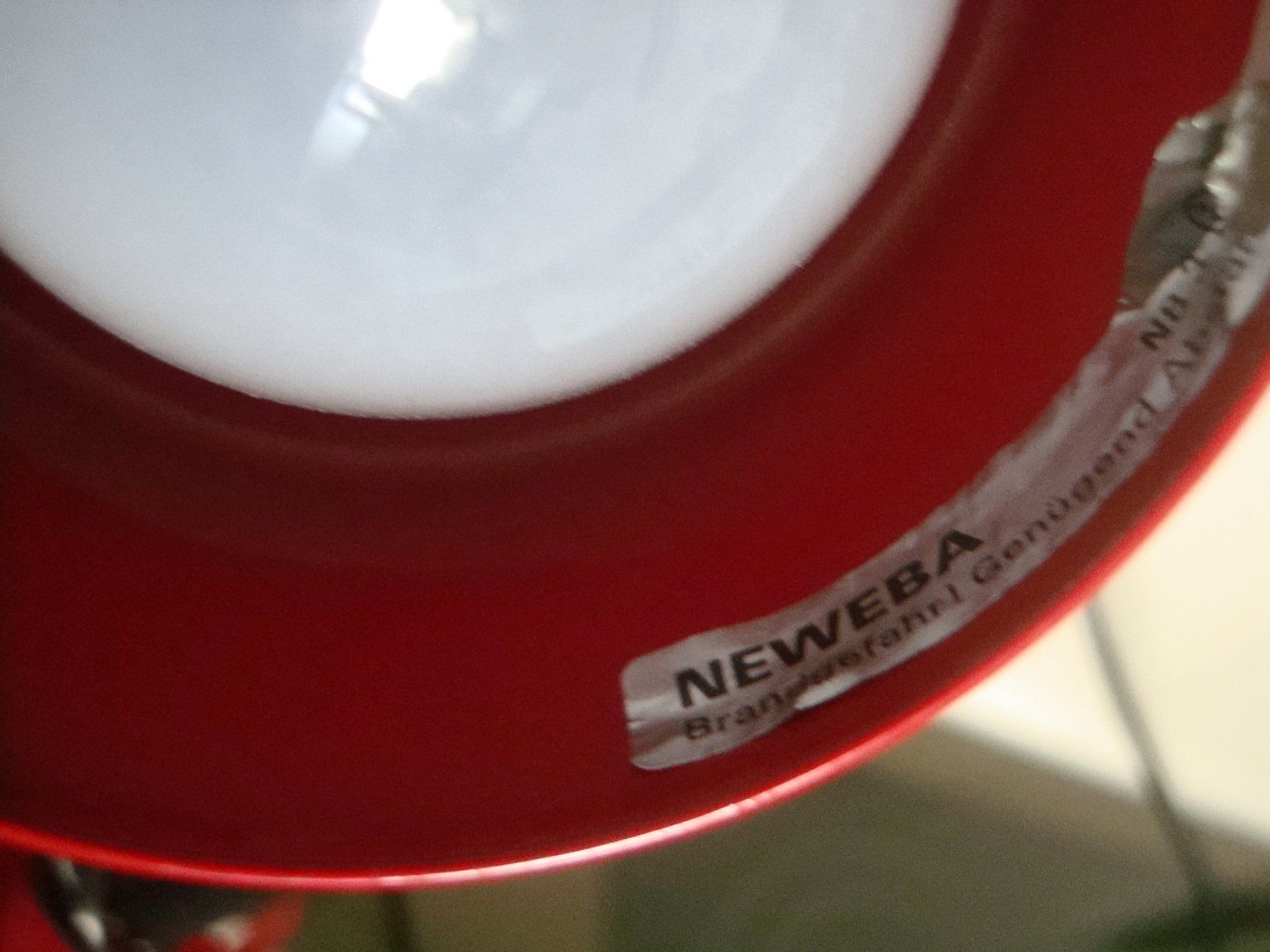 Lampade: Klassische Tischlampe - NEWEBA - Rot – Usato da Neuenegg venduto da flohcante 3
