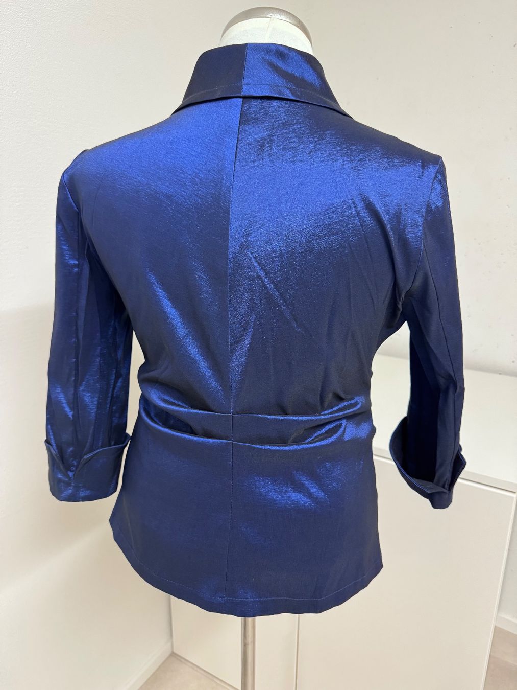 Joseph Ribkoff Giacche: Schillernde blaue Joseph Ribkoff Jacke – Usato da Zürich venduto da van_5xbk 2