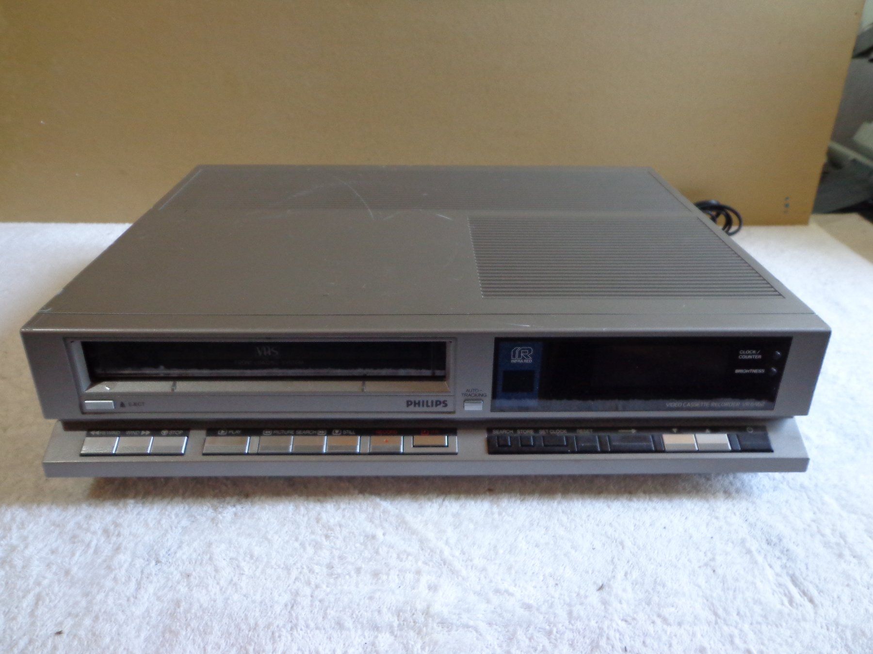 Philips Registratori: Philips VR 6462 Videorecorder VHS, Retro! – Usato da Ligornetto venduto da Faffarel