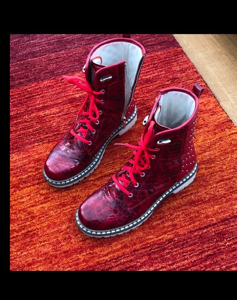 Scarpe da donna: Lackleder Boots Gr. 40 – Usato da bern venduto da marion78
