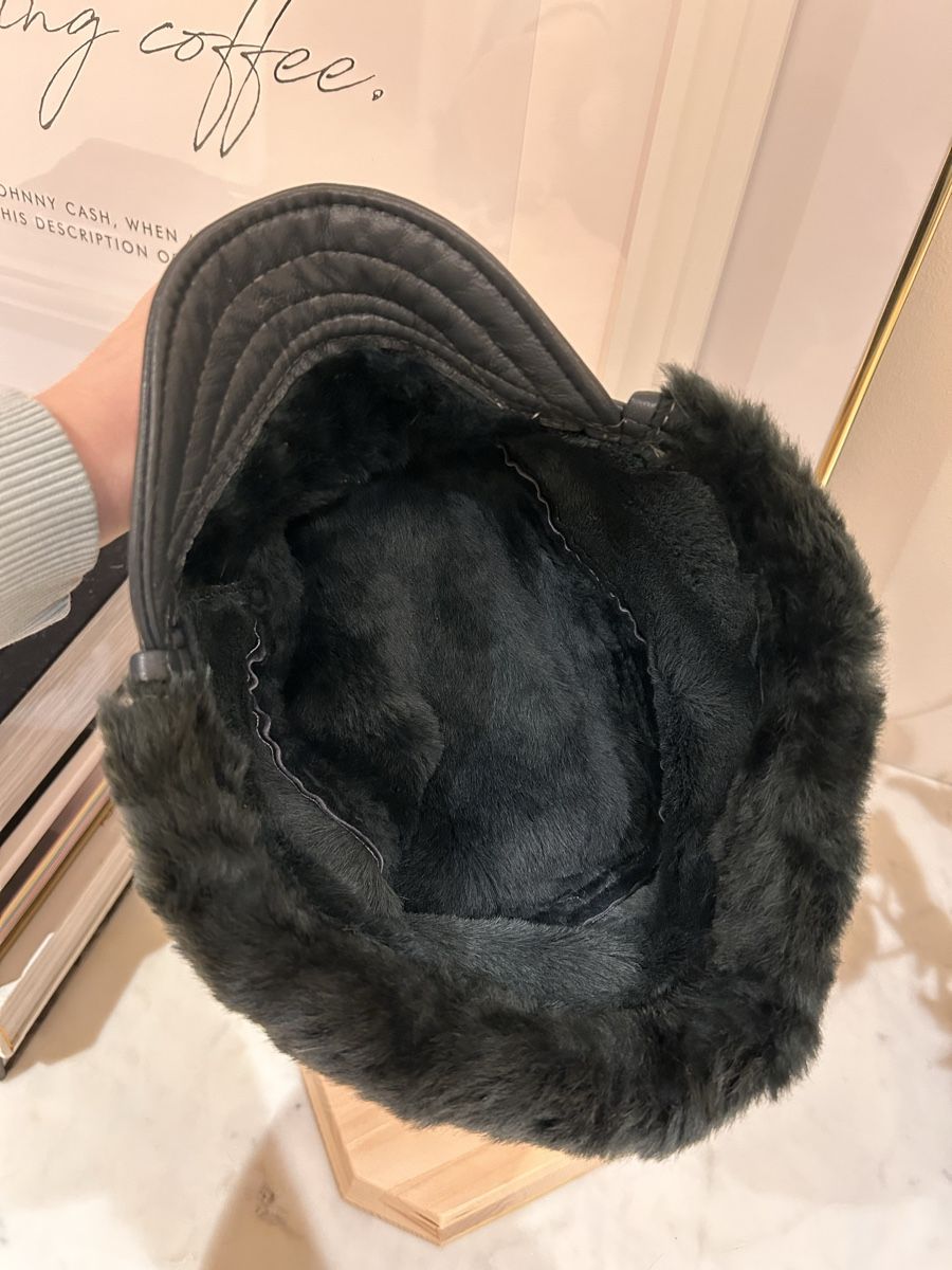 Copricapi, berretti & cappellini: Leather & Fur cap – Nuovo (secondo la descrizione) da Zürich venduto da evasara 2