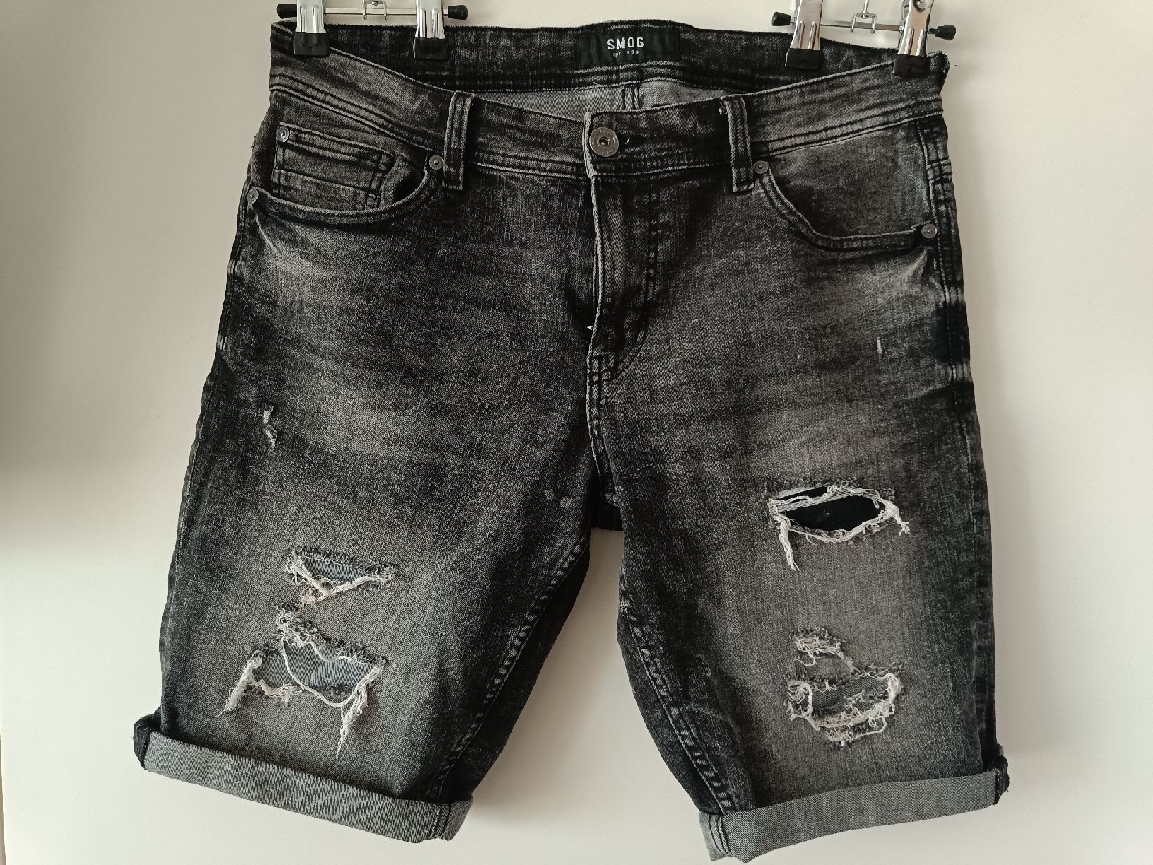 Jeans: 5 Neue Jeansshorts Grösse L oder W33 – Nuovo (secondo la descrizione) da Dietikon venduto da Sunriseplace1010 4