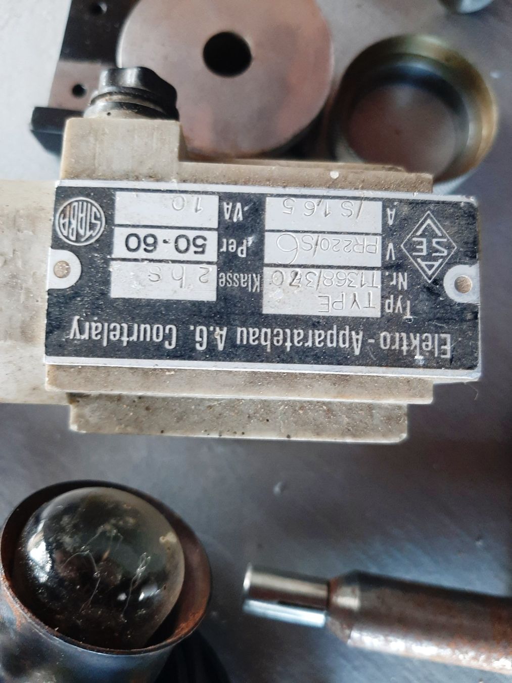 Mesurer: Microscope de mesures d'atelier – D'occasion à Orbe par jean110 1