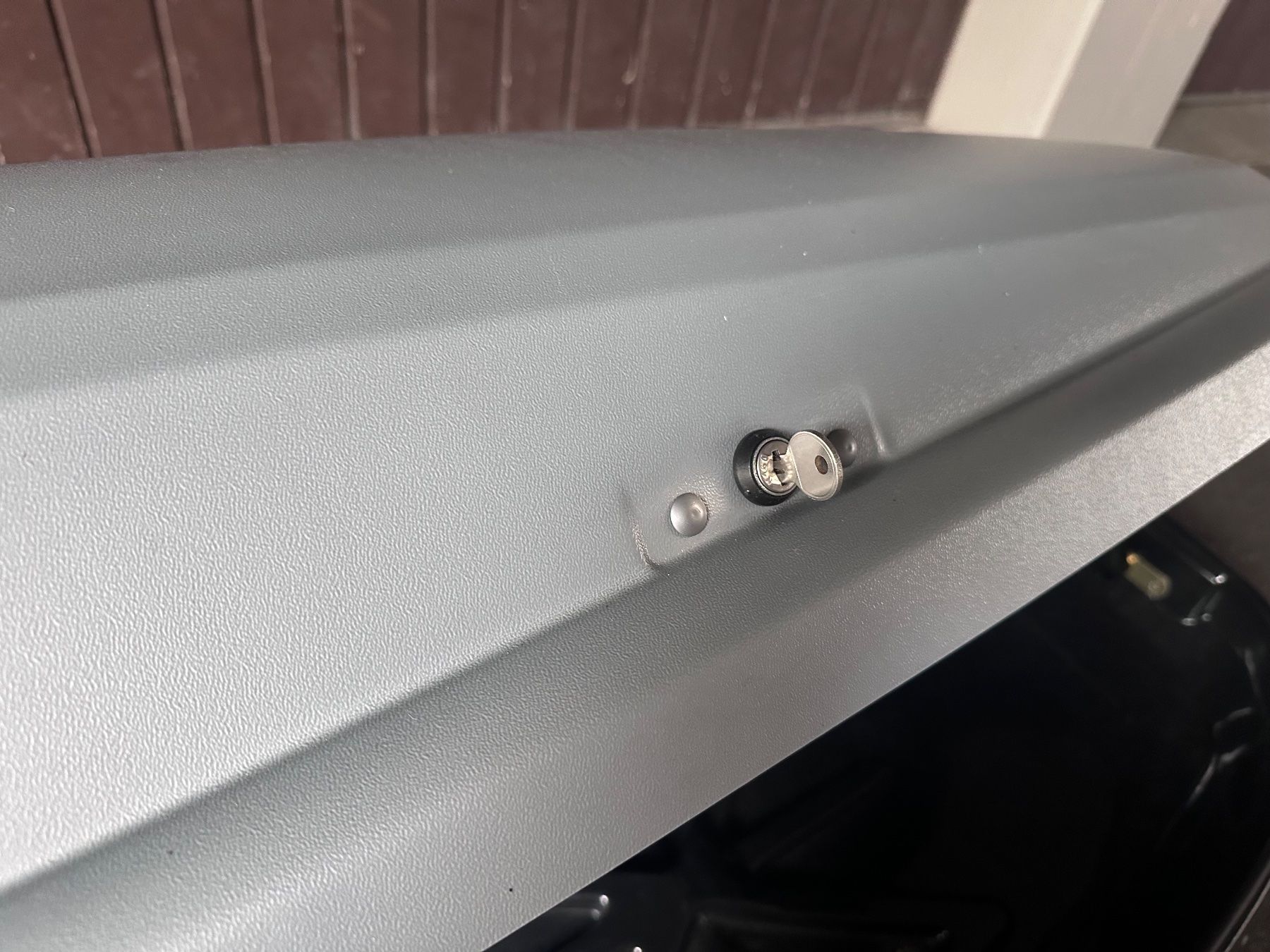 Barres de toit: Dachbox mit THULE Dachträger – D'occasion à Engelburg par Shantaram01 4