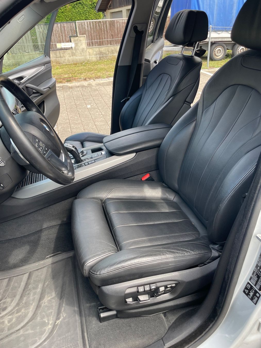 BMW Automobili: BMW X5 30d Frisch ab MFK – Usato da Niederwil SO venduto da PoeBoy 4