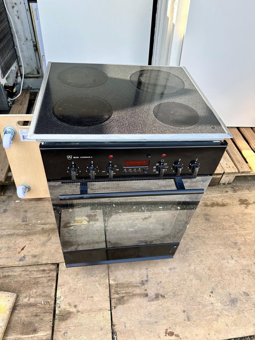 V-Zug Cucine: Backofen mit Glaskeramik – Usato da Spreitenbach venduto da Space_X 6