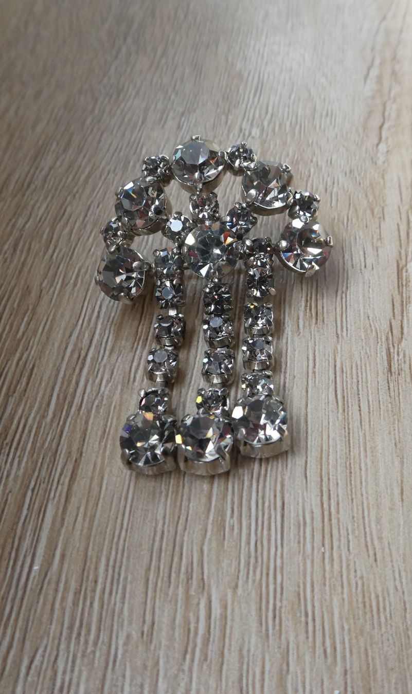 Broches & Aiguilles: Brosche silbern Strasssteine Modeschmuck – D'occasion à Frauenfeld par dhour 4