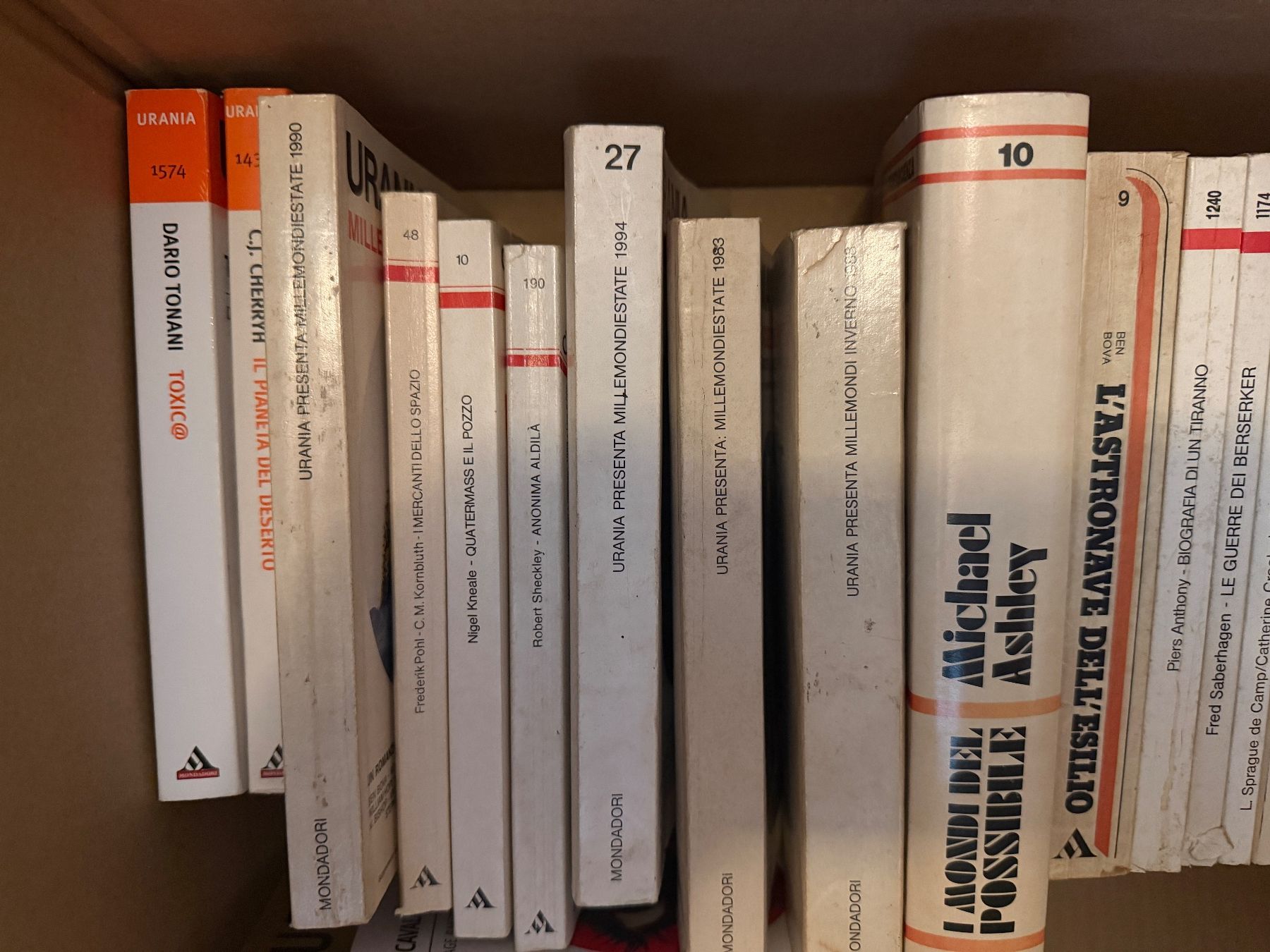 Libri: 48 libri URANIA vari autori e collane – Usato da Minusio venduto da Vertigopop 2