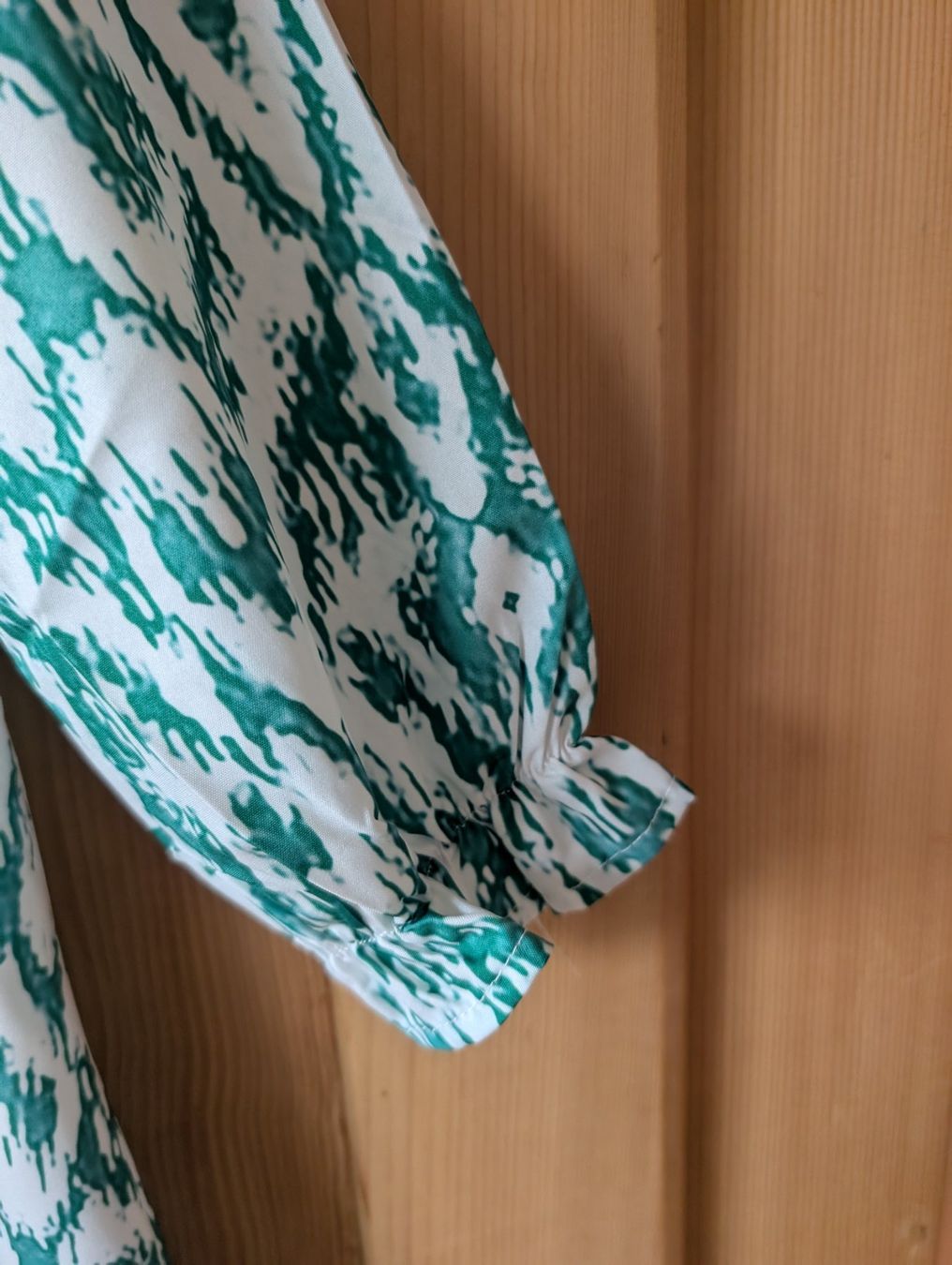 Vestiti: Maxikleid, grün-weiss, Grösse M – Usato da Pfyn venduto da Magra02 4