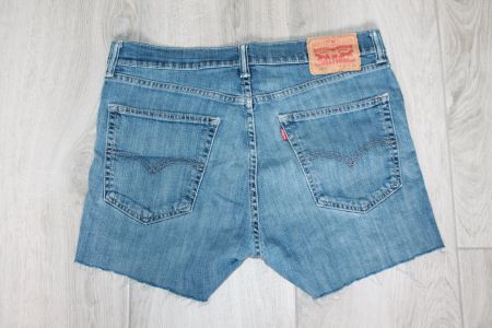 Levis short 32/32