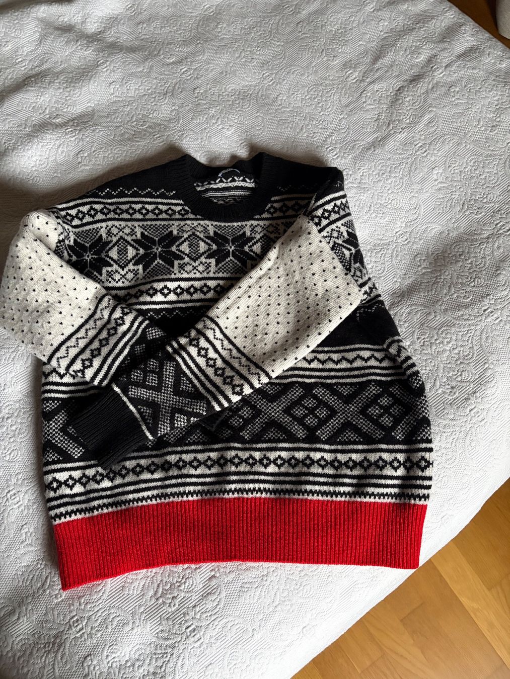 Kooples Maglioni & Felpe: The Kooples 100% Wool Sweater – Usato da Luzern venduto da AM2nd