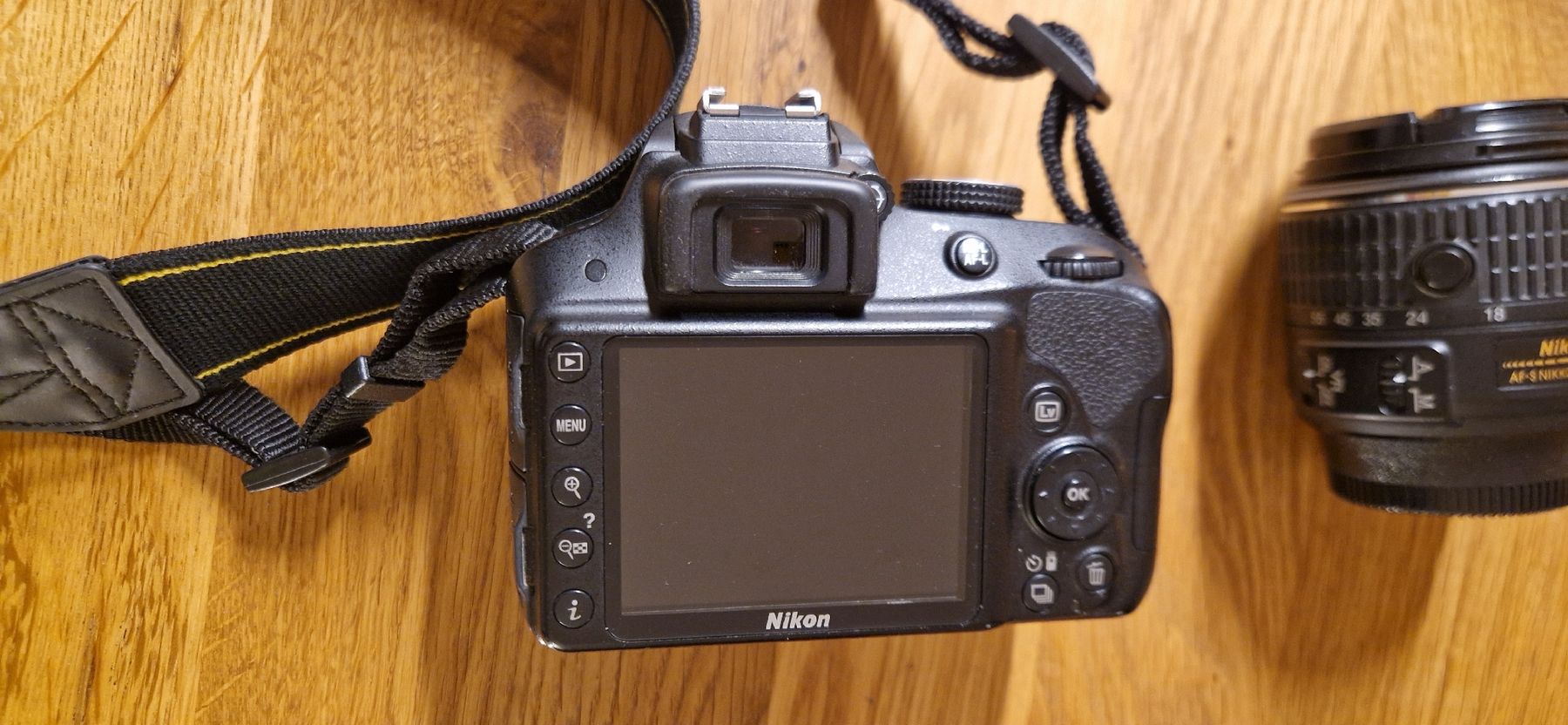 Nikon Kamera: Nikon D3300Spiegelreflexkamera + 18-55mm Objektiv – Gebraucht aus Effretikon von suhini01 1