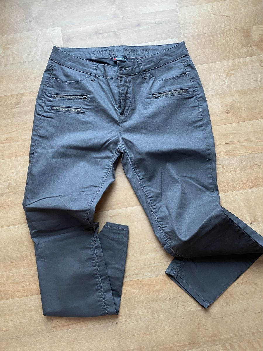 Pantaloni: 8 Damenhosen – Usato da Ziefen venduto da IResi65 6