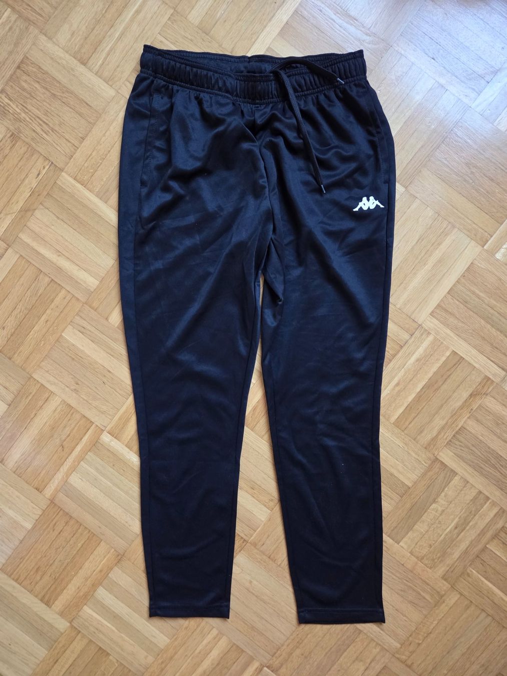 Kappa Pantaloni: Jogging Kappa noir – Usato da Grand-Lancy venduto da jess.gms