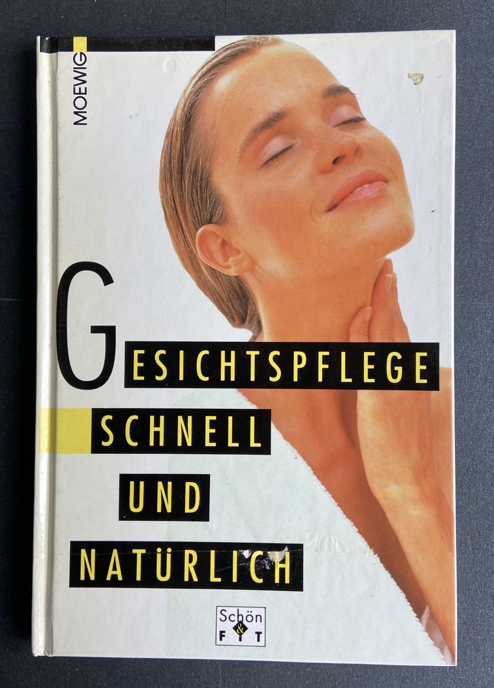 Libri: 4  Bücherder Kosmetik und der Körperpflege – Usato da Böckten venduto da Hansi36 5