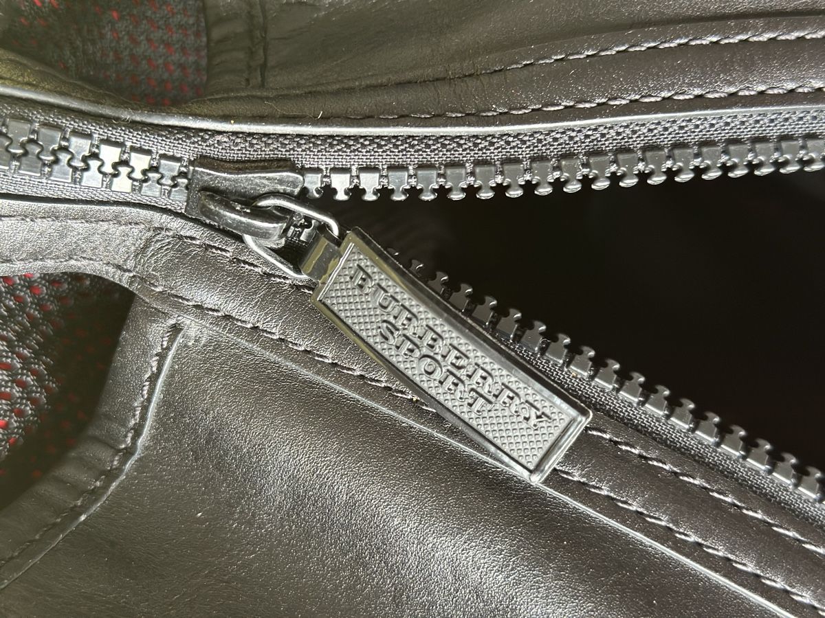 Burberry Borse: BURBERRY SPORT Tragetasche – Usato da Aarburg venduto da Yula24 6