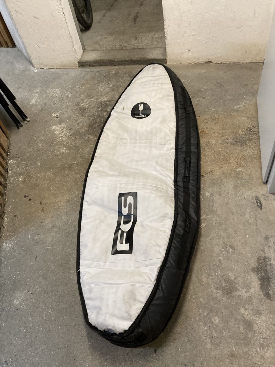 Planches de surf: Surfboard Bag FCS Travel 2 – D'occasion à Bern par helohelo123 1