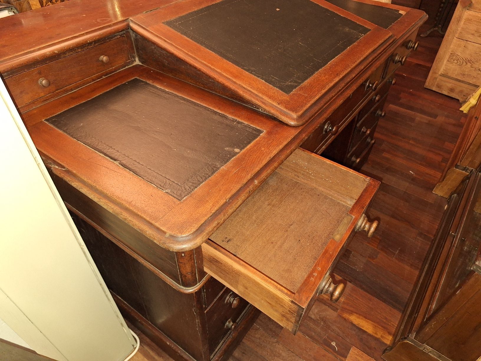 Scrivanie: Dickensen Desk Schreibtisch – Usato da Schmiedrued venduto da michelle62 2
