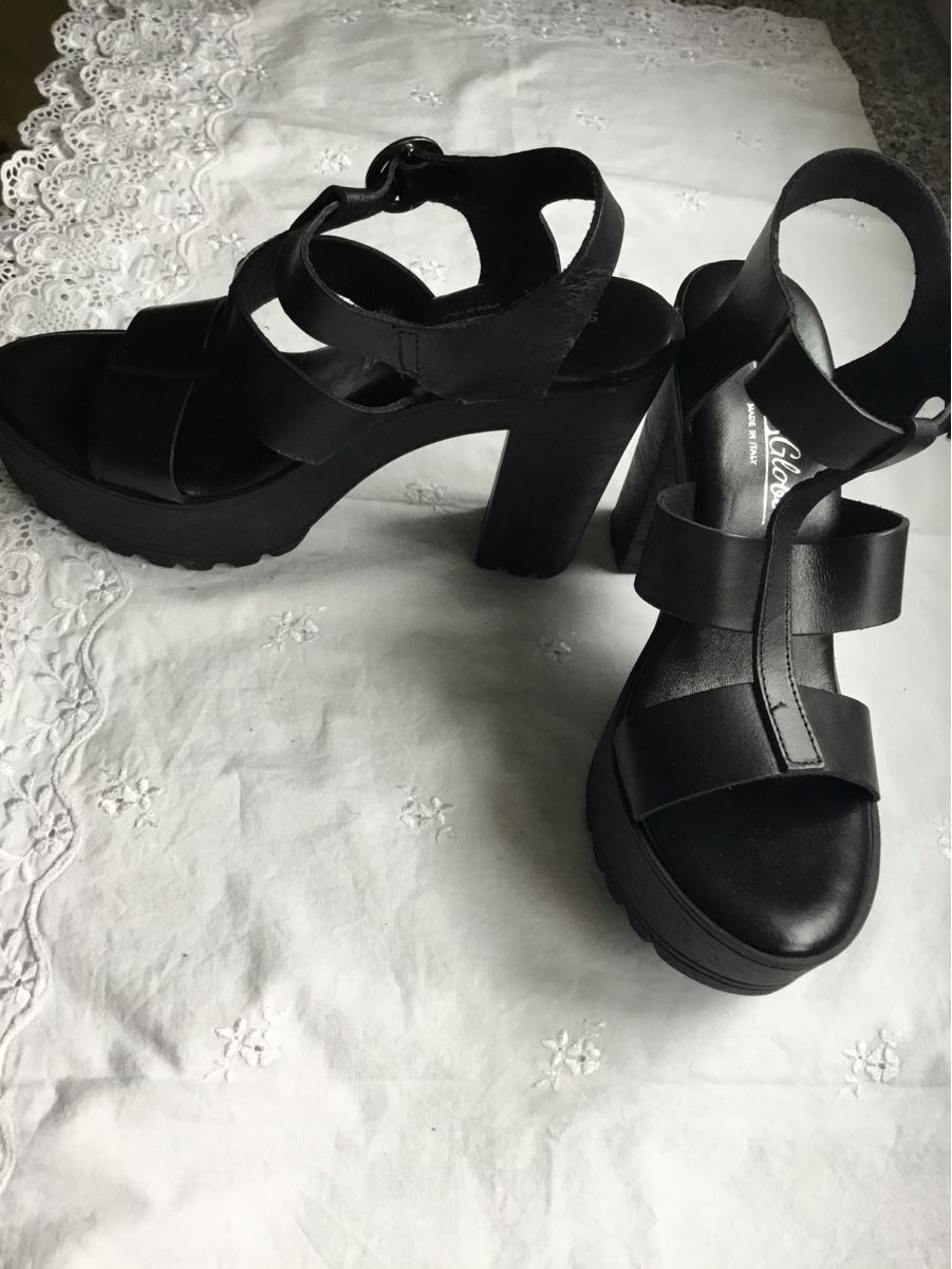 Scarpe da donna: Schwarze Sandalen – Nuovo (secondo la descrizione) da Uitikon-Waldegg venduto da Dmelchionna 1