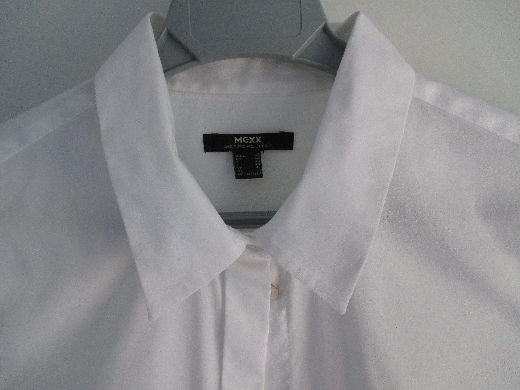 Mexx Blusen: klassisch, weisse Bluse von MEXX, Grösse 40 - NEU – Neu (gemäss Beschreibung) aus glattfelden von carlo046 1