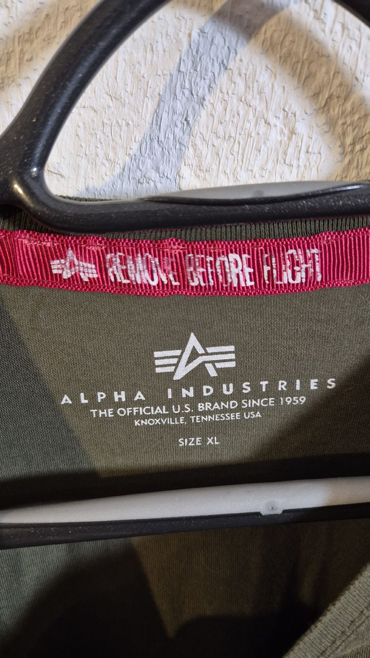 Alpha Industries T-Shirts: Alpha Industries T-shirt - XL – Gebraucht aus Locarno von Johnnys_Retro_Shop 1