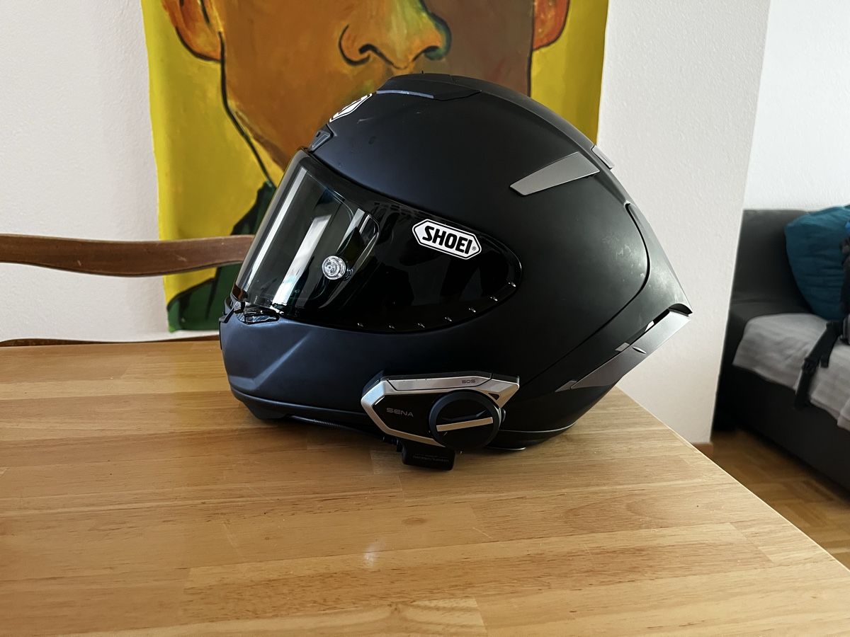 Shoei Caschi & visiere: SHOEI Motorradhelm inklusive Sena50S – Usato da Spiegel b. Bern venduto da jan_r5jr