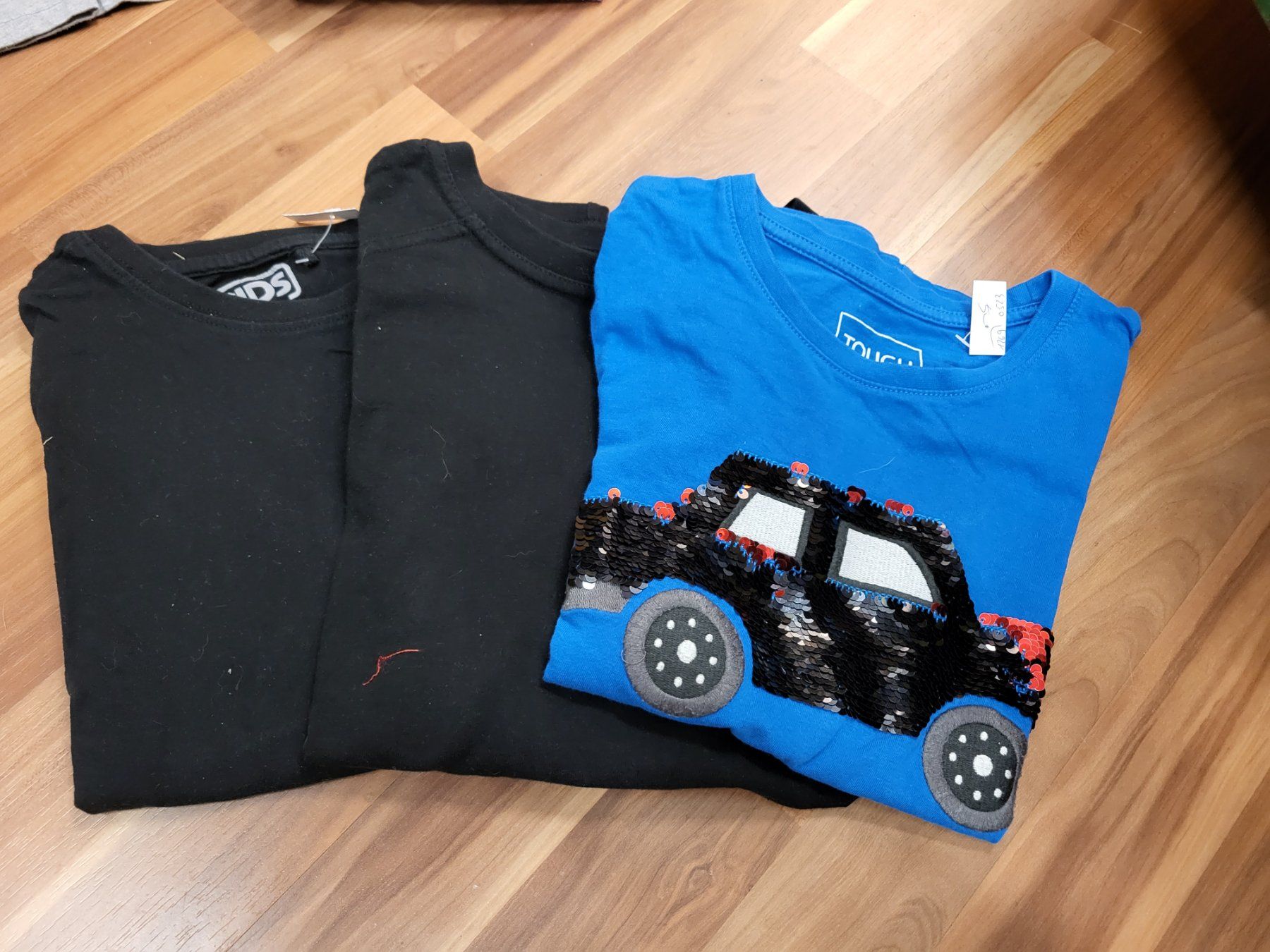 Pulls et sweat-shirts: 3 Sweatshirt gr 134 K31 – D'occasion à Schwarzenburg par Flamingo07