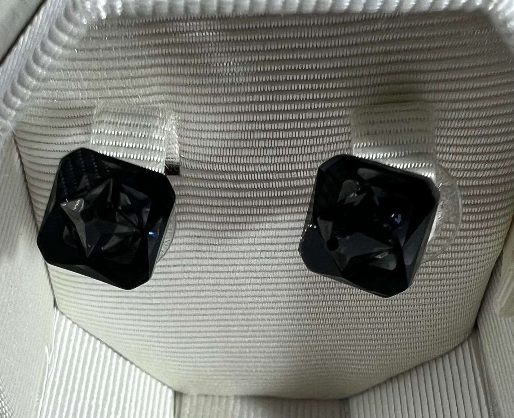 Swarovski Ohrringe & -stecker: Boucles d 'oreilles Swarovski 5613723 – Neu und originalverpackt aus Biel/Bienne von new-life 1