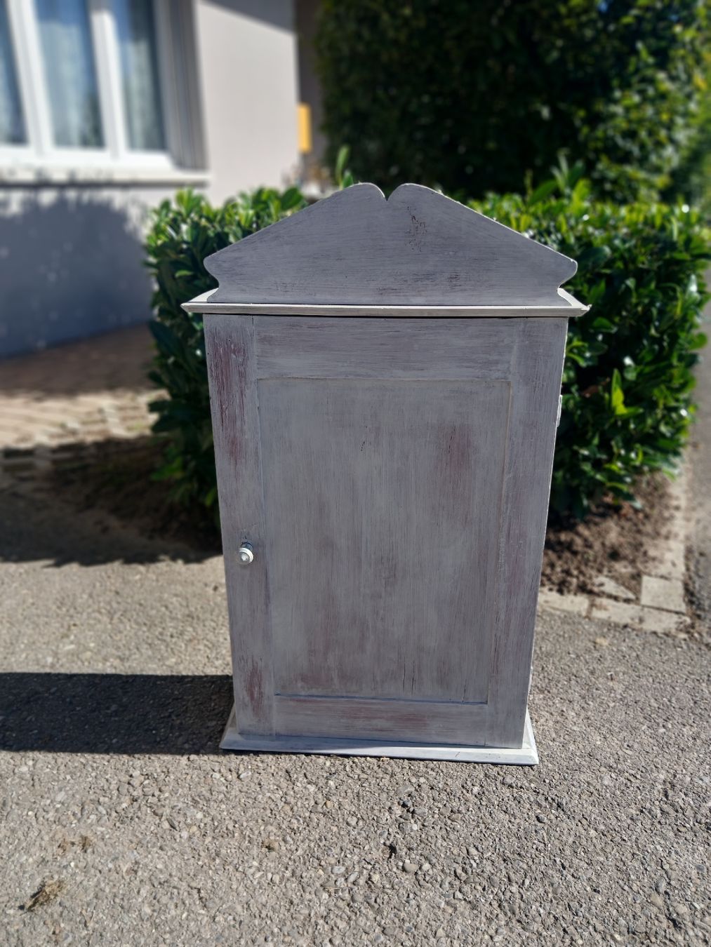 Armadi: Petite armoire blanchie – Usato da Corcelles-Payerne venduto da evalyne