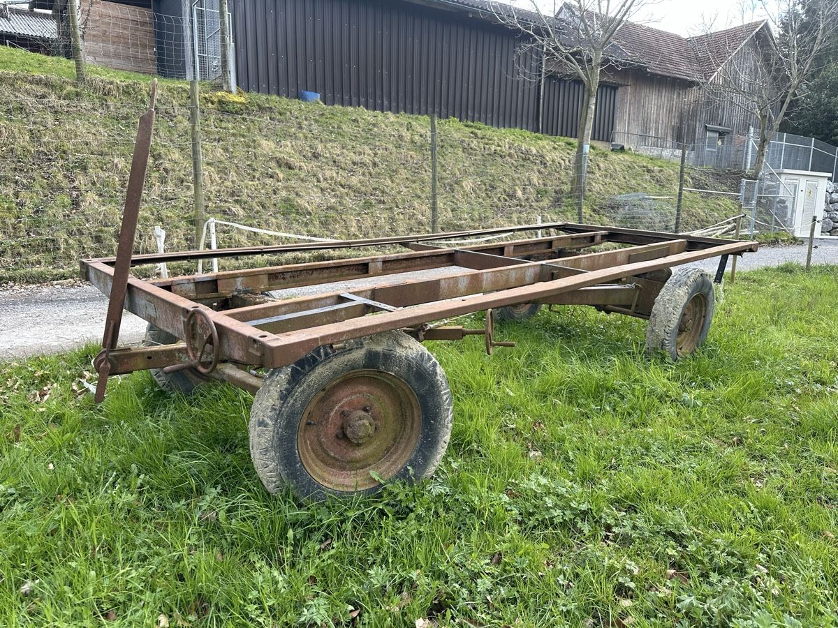 Anhänger: W. Menzi Anhänger, Wagenbau, restaurationsbedürftig. – Gebraucht aus Freidorf TG von yannic1991 1