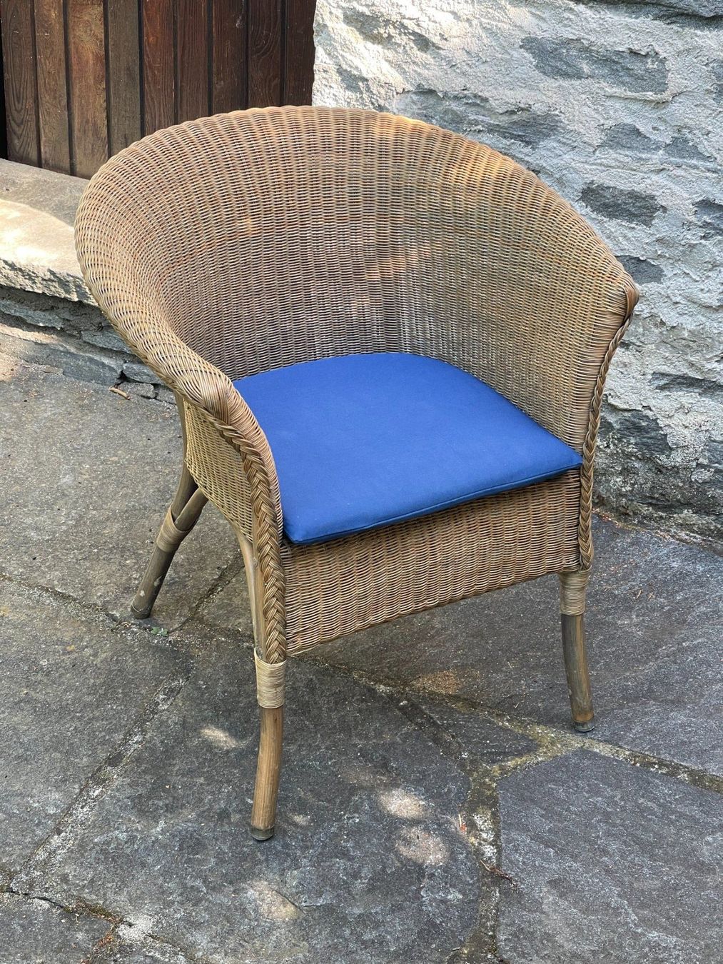 Sessel: 2 Sessel, geflochten, blau und gelb – Gebraucht aus Zürich von kaufen.und.verkaufen