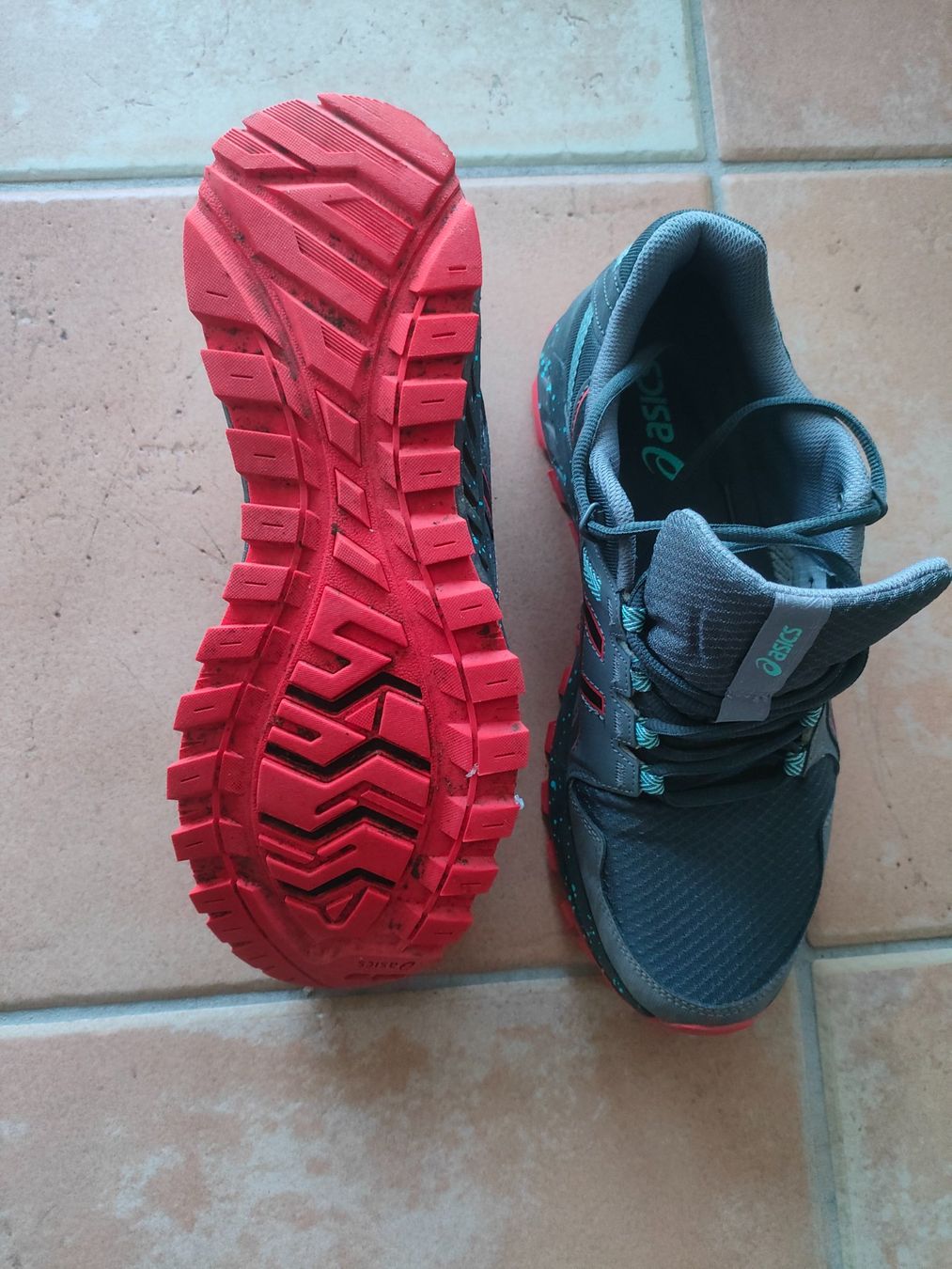 Asics Scarpe da uomo: Asics Citrek Grösse 44 – Usato da Bonstetten venduto da Lazerguyi 6