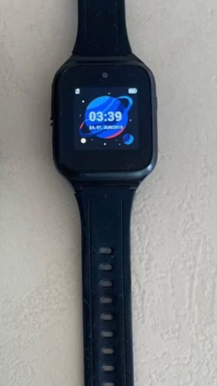 Smartwatch: TCL Watch – Gebraucht aus Niederrohrdorf von Juliomeli12