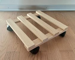 Pflanzenroller Holz mit Rollen neu 28x28cm