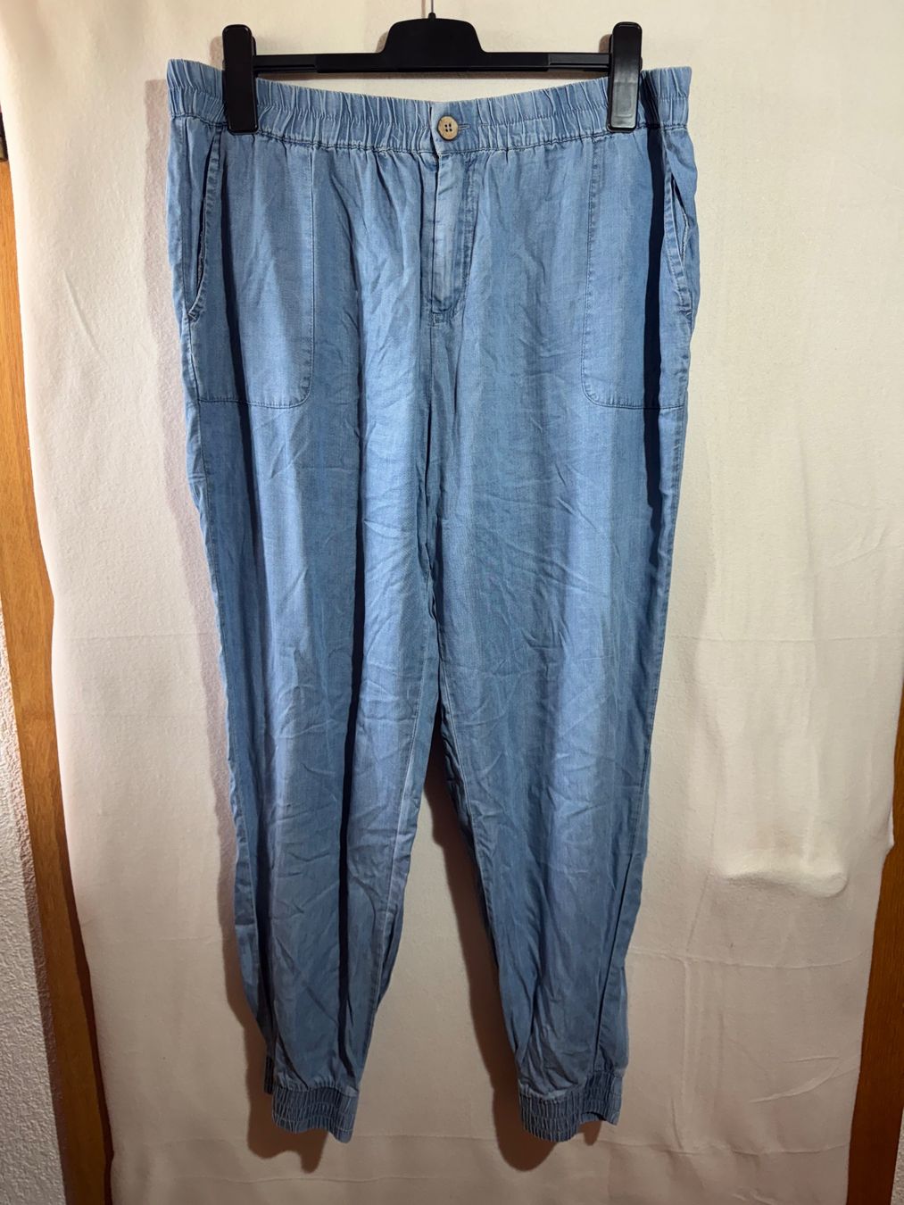 Jeans: Leichte Jeans von Janina Gr. 48 – Usato da Grosswangen venduto da SALE_SALE_SALE