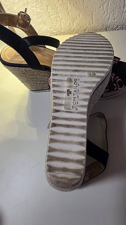 Scarpe da donna: Damen Schuhe  – Usato da Wallisellen venduto da alj_cr5c 1