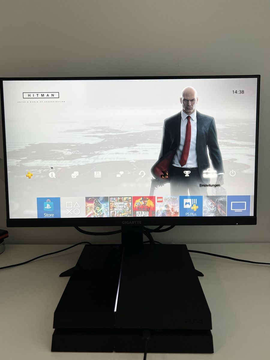 Sony Console: PlayStation 4 (500 GB) Komplettpaket | 2 Controller | Logite – Usato da Zürich venduto da mad_msw7 8
