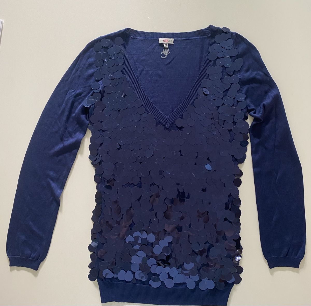 Versace Maglioni & Felpe: VERSACE Seidenpullover mit Pailletten, Gr. S – Usato da Grabs venduto da blueye57