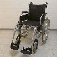 Rollstuhl Dietz, SB 43 cm, Zusatzbremsen, nur CHF 189