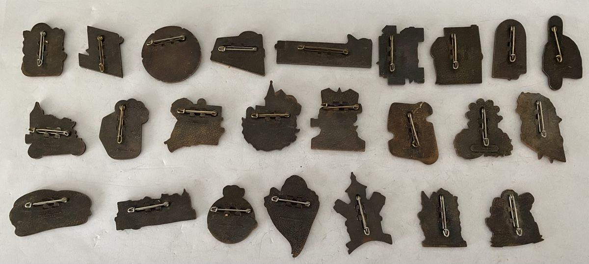 Placchette & Badge: Sammlung Fasnachtsplaketten Liestal – Nuovo (secondo la descrizione) da Allschwil venduto da Deal_Tiger99 4