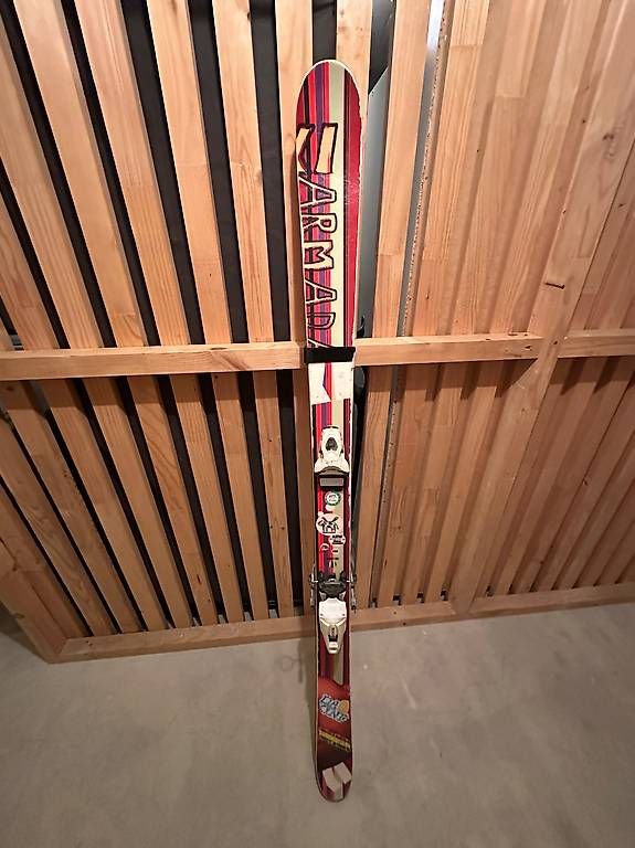 Skis: Freestyle-Ski Armada 165cm – D'occasion à Ipsach par JaniqueH.