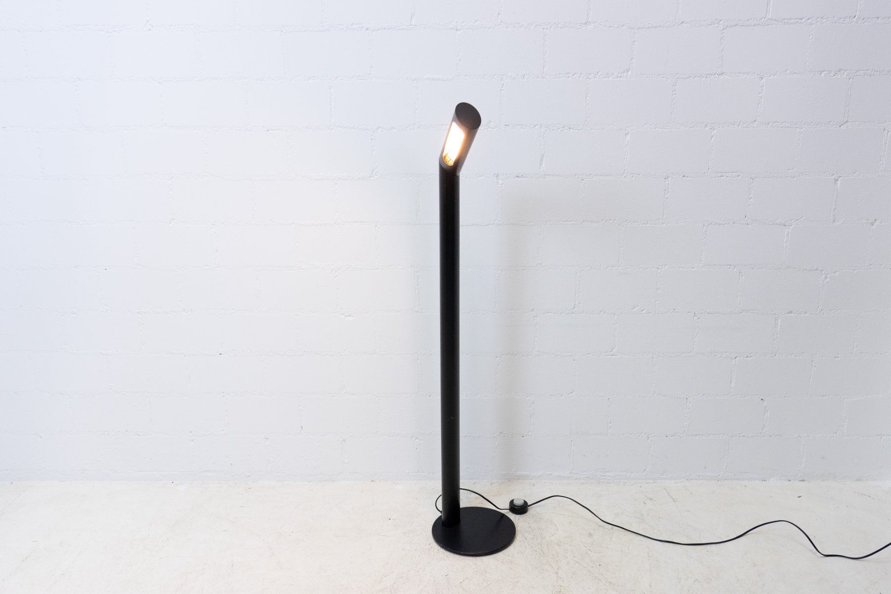 Lampen: Stehleuchte Nr. 14 - Lieferung möglich – Gebraucht aus Schaffhausen von Studio-Ara 4